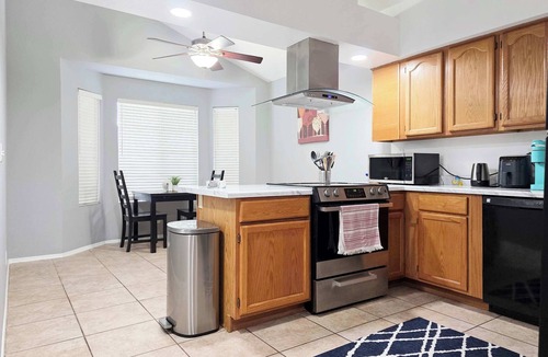 Chandler House | Cute! Single-Story Home in Chandler - Entire House