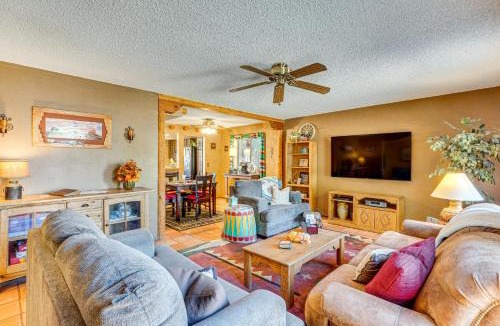 Tucson House | Cyclists' Haven: Southwestern-Style Home in Tucson