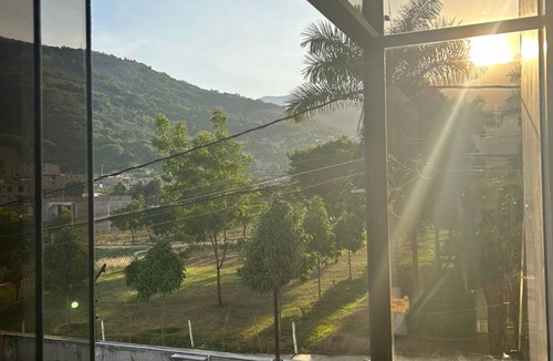 Jaen Apartment | Dúplex vista al parque , cochera, aire acondicionado