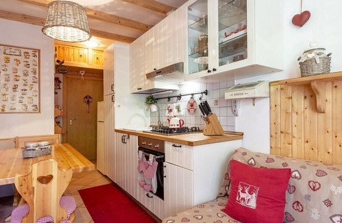 Fusine House | DELICIOUS TWO-ROOM APARTMENT AT THE MAè DOLOMITI CIVETTA