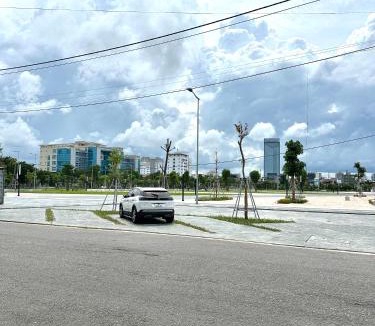 Hue City Centre Villa | DELUXE VILLA 5 phòng ngủ 6 giường lớn