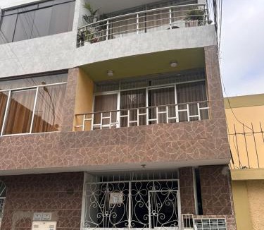 Los Olivos Apartment | Departamento Palmeras