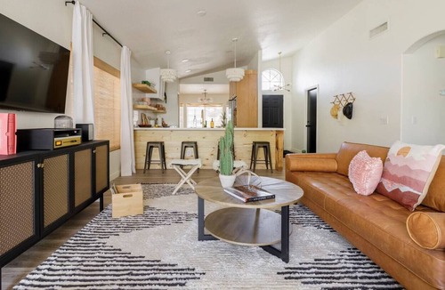 Paradise Valley Village House | Desert Beauty Soulcation PHX: Unwind, Relax, Reset