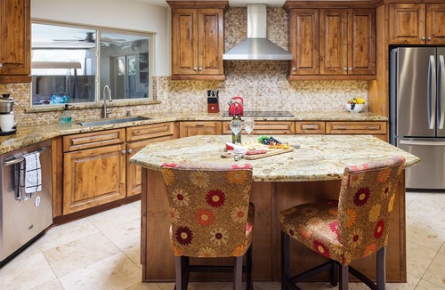 Buenavante House | Desert Haven by GoodNight Stay| 7 BR Mansion - Pool & Spa