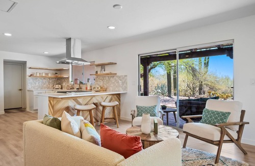 Catalina Foothills Estates House | Desert Lux! Peaceful/private+2 minutes from prime Foothills shopping/dining