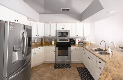 Val Vista Lakes House | Desert Oasis in Val Vista Lakes - Heated Pool