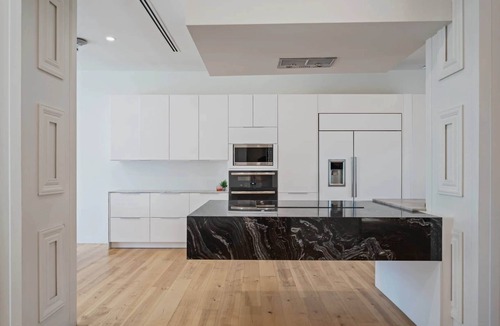 Paradise Valley Village House | Designer Mansion - Indoor Pickleball & Sleeps 20+