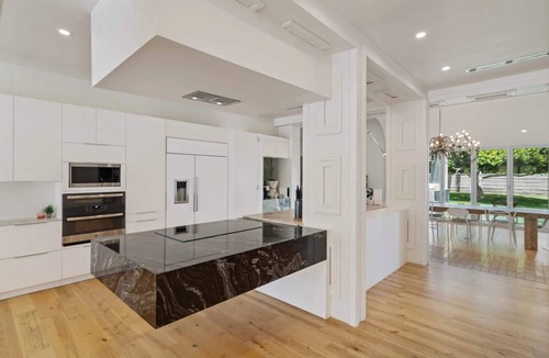 Paradise Valley Village House | Designer Mansion - Indoor Pickleball & Sleeps 20+