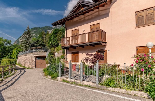 San Lorenzo Dorsino Apartment | Diamond- Relaxation on Lake Molveno Paganella. Spacious, quiet. TOP!