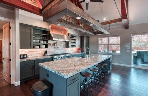 Kanab House | Dive Into Adventure Large Luxury Family Home in Kanab Pool Slide and Hot Tub