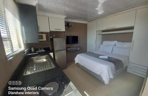 Saint Michael's on Sea House | Dlanduna GUEST House