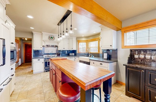 Flagstaff House | Dog-friendly downtown home with patio, grill, fireplace, gym equipment, & W/D