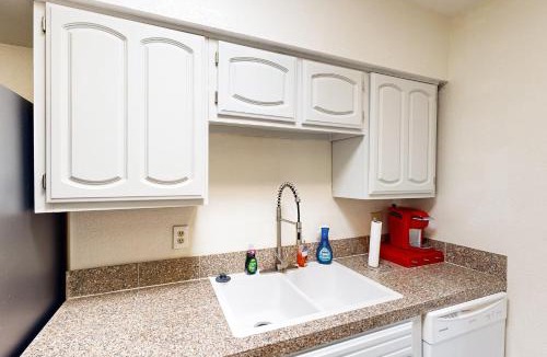 Sierra Vista House | Dog-Friendly Home w/Fenced Yard in Sierra Vista!
