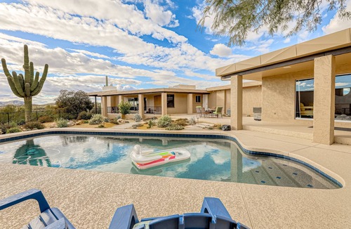 Cave Creek House | Dog-friendly mountain-view home with private pool, outdoor lounging & W/D
