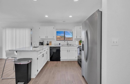 The Villages Of La Canada House | Dog-Friendly Oro Valley Retreat. 3BR/3BA,Pool, Hot Tub, Near Hiking, Golf & LOOP