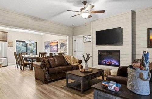 Pigeon Forge Ski Chalet | Dolly's Vacation