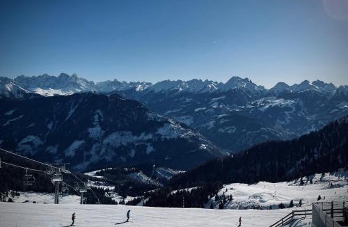 Tesero Apartment | Dolomiti Haus Pampeago Sci e Trekking Impianti a 1 minuto