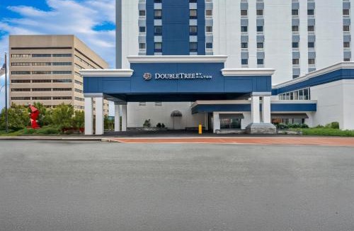 Downtown Wilmington Hotel | DoubleTree by Hilton Downtown Wilmington - Legal District