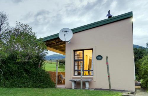 Cathkin Park Villa | Drakensberg Vultures View