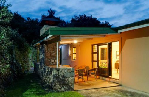 Cathkin Park Villa | Drakensberg Vultures View
