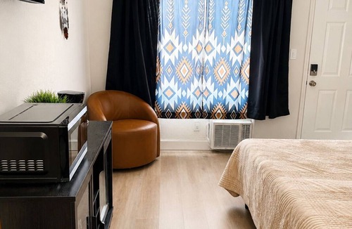 Show Low Hotel | Dream Catcher room at the Kiva on Main St in Show Low
