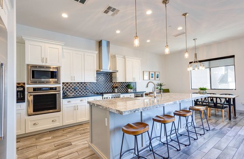 Southwest Village House | Dream Pool/Spa/Patio/Firepit/Spacious/Walk to Old Town