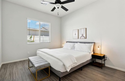 Casa Grande Apartment | Dreamlight Modern Home in Casa Grande with Pool,BBQ