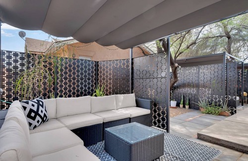 West University Apartment | Dreamy Monochromatic Studio! Close to UofA! Walk to campus/4th ave/downtown!