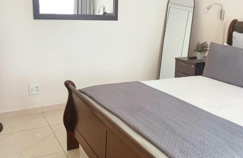North Beach Apartment | Durban Oceanic Apartment 82B