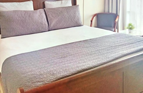 North Beach Apartment | Durban Oceanic Apartment 82B