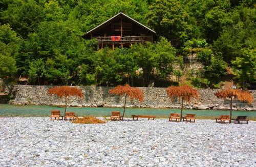 Shale House | Eagles Land