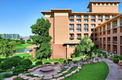 Kierland Condo | Easy Resort living in this 2BD Scottsdale condo with beautiful resort amenities for the family