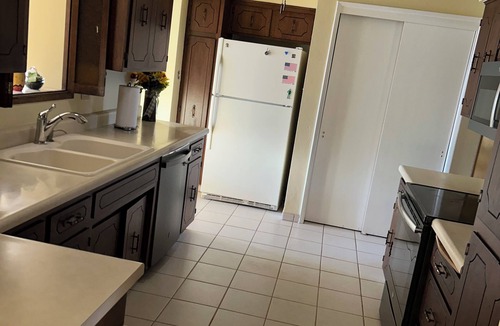 Campus Farm House | Eclectic Mid-Town Tucson 3-bedroom Home, private pool by University and Downtown