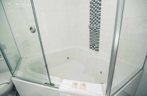 Santiago de Surco Hotel | El Polo Hotel & Suites