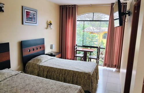 Cieneguilla Hotel | El Tambo II Hotel Campestre