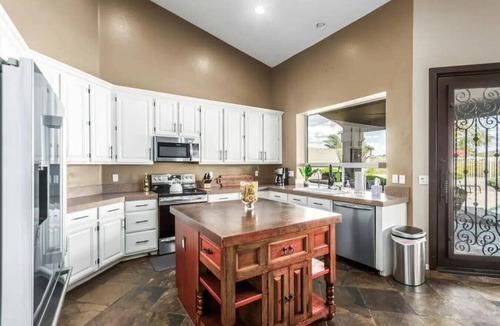 Foothills Club West House | Elevated Living: Modern Elegance Meets Desert Tranquility
