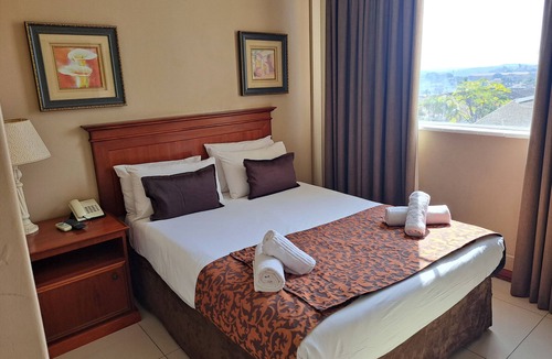 Essenwood Hotel | Emakhosini Hotel on East