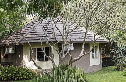 Hluhluwe Cabin | Emdoneni Lodge