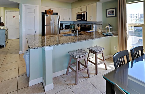 Fort Walton Beach Condo | Emerald Towers West by Southern Vacation Rentals