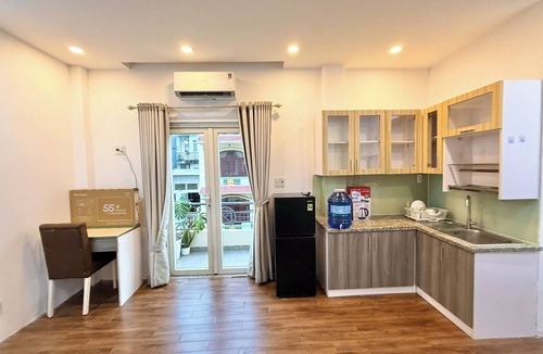 Tan Binh Apartment | Emerald Apartments – Near Tan Son Nhat Airport