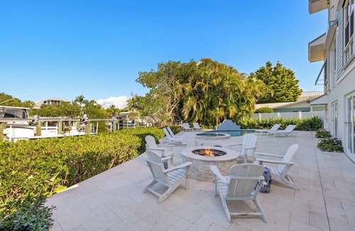 Boca Grande House | Enjoy this luxury rental 4 bedroom 3 bathrooms here in Boca Grande.