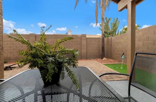 Chandler House | Enjoyable 3-bedroom house with AC in peaceful Chandler