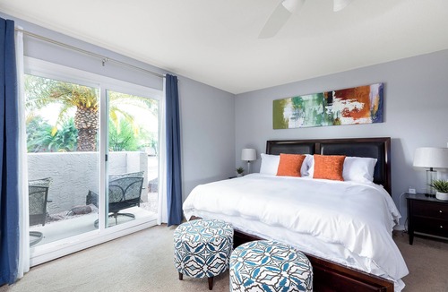 Avant House | Entertainment Galore! Heated Pool, Hot Tub, Game Room, Putting Green, and More!