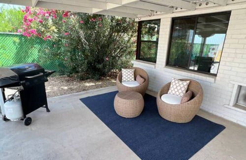 Samos House | Entire Home, Central Tucson Near UofA Campus and downtown Tucson