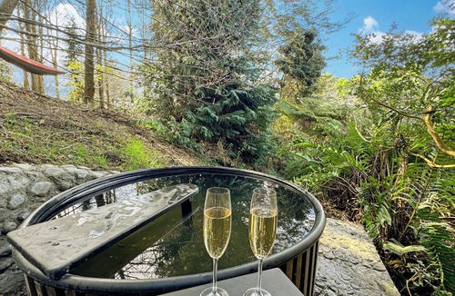 Puerto Varas House | Estate with Pool, Jacuzzi, Stunning Views, and a Private Cinema Room