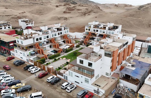 San Borja Apartment | Exclusive condo in Playa Cerro Azul Cute Beach Apartment nice Sunset