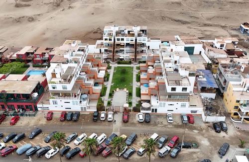 San Borja Apartment | Exclusive condo in Playa Cerro Azul Cute Beach Apartment nice Sunset
