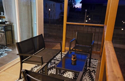 Tombstone House | Experience the spirit of the old west in comfort and style!