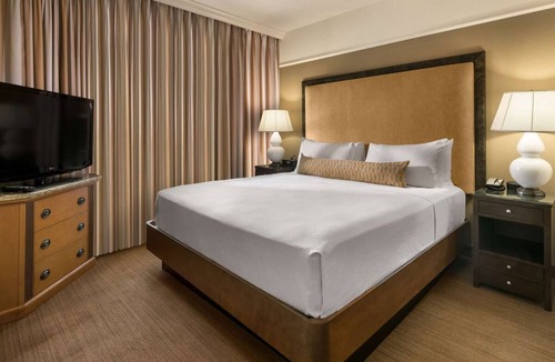 Gainey Village Villas Hotel | Explore the Best of Scottsdale from Our Luxurious All-Suite Resort! with Pool!