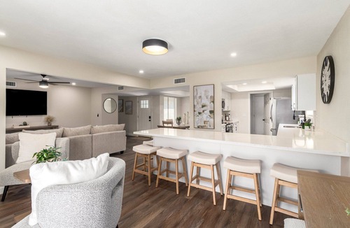 North Center Revitalization Association House | Extended Stay Ready – Spacious 3BR w/Private Backyard
